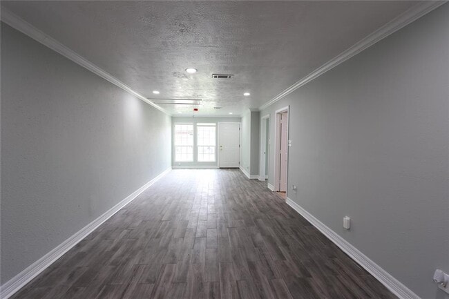 Building Photo - 12812 Shannon Hills Dr