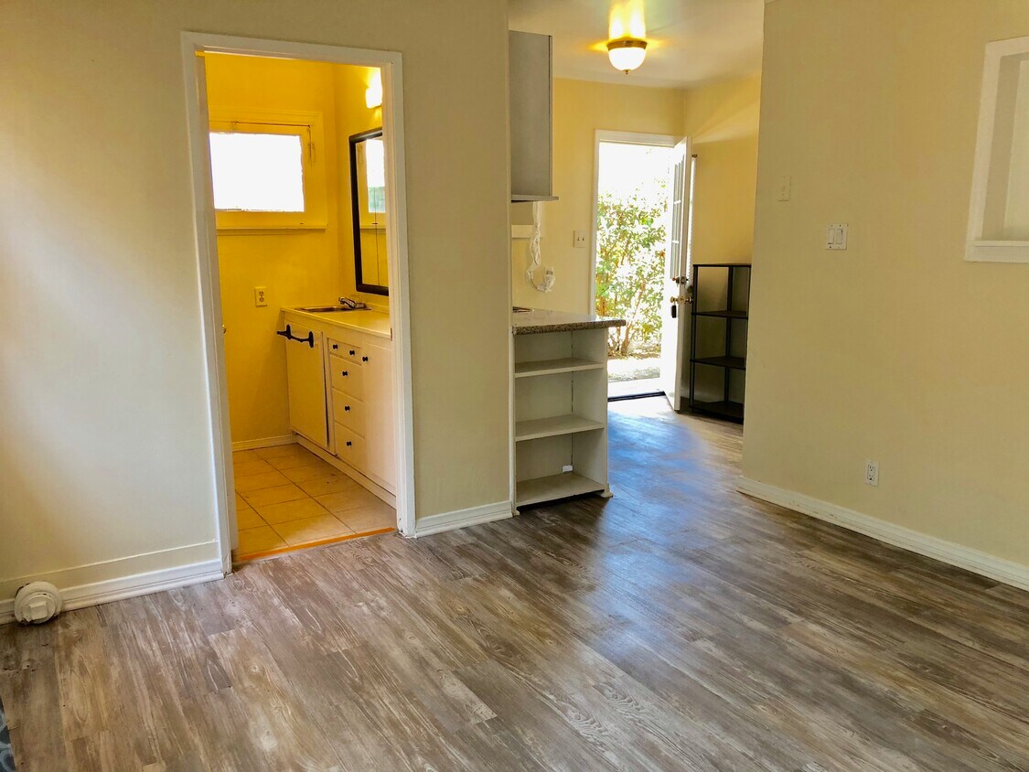 Foto principal - 4491 Mammoth Ave