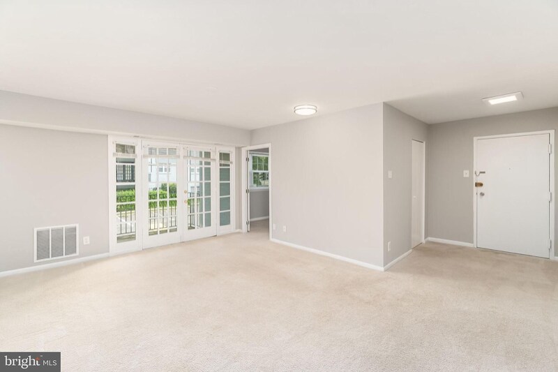 7096 Spring Garden Dr Unit 104, Springfield, VA 22150 Condo for Rent