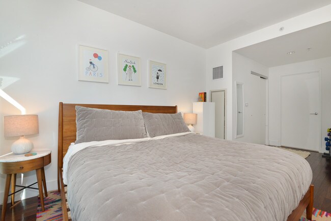 Foto del edificio - 77 Hudson St