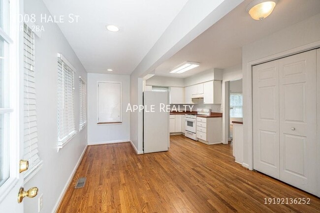 Photo - 1008 Hale St House