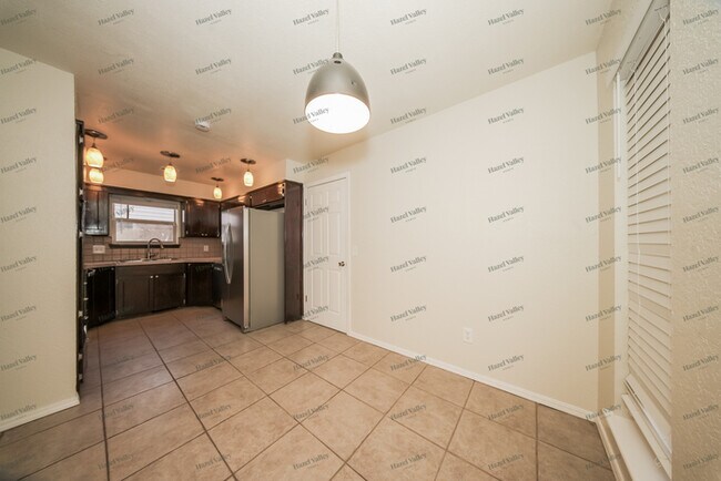 Building Photo - 10205 Glascow Dr