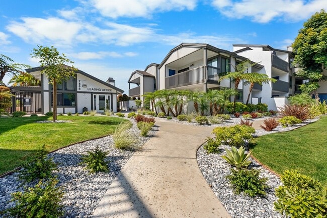 Building Photo - Beachpoint Apartments