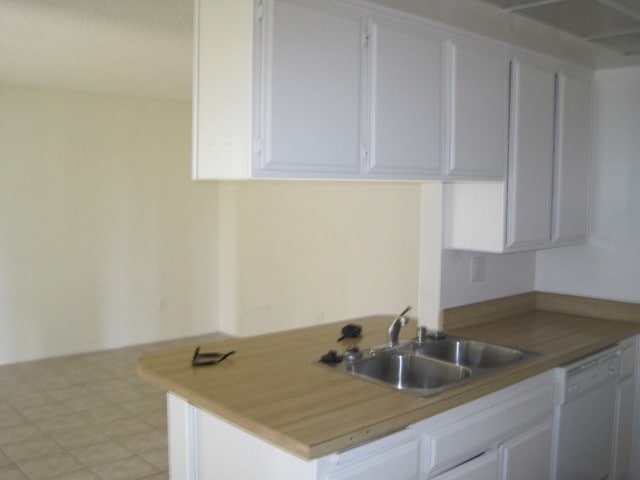 Building Photo - 2 Bedroom Condo in Indian Palms!