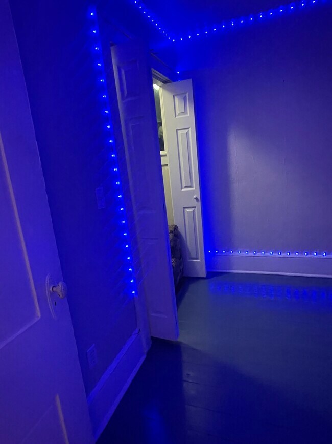 Foto del edificio - 1573 Mary St