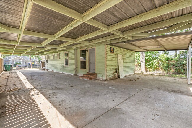Foto del edificio - 7839 Goode St