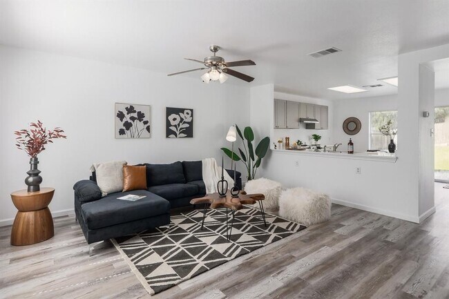 Foto del edificio - 10732 Marshitahs Way