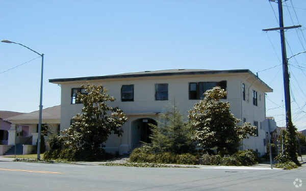Building Photo - 909 Aileen St