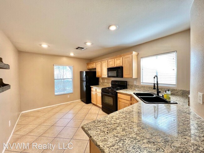 Foto del edificio - 3 br, 2.5 bath House - 11025 African Sunse...