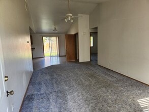 Building Photo - 501 Jamie Dr