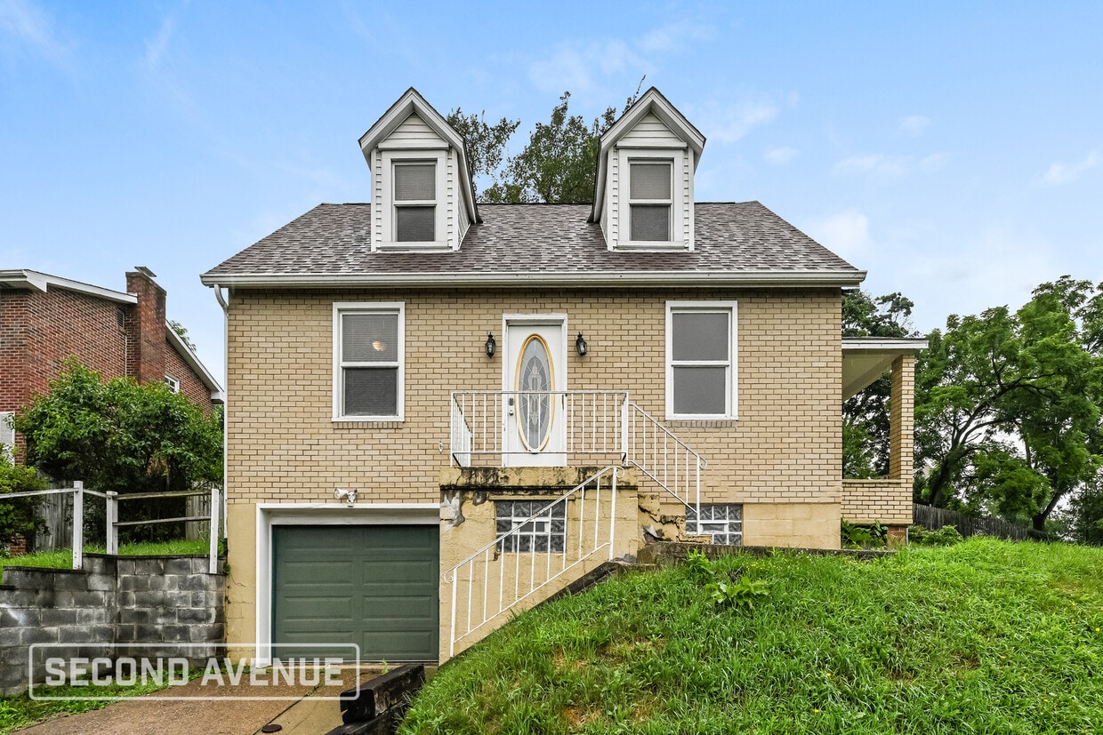 Primary Photo - 1131 Orourke Dr