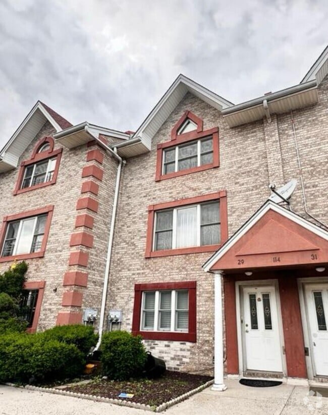 Building Photo - 114-29 Dalian Ct