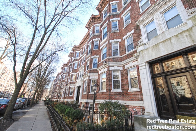Building Photo - 32 Queensberry St