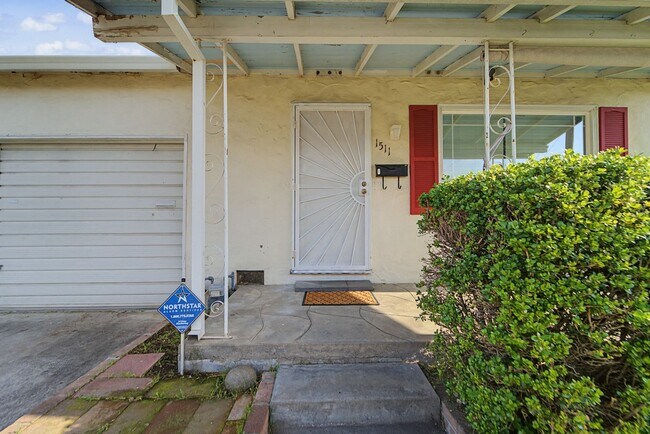 Foto del edificio - CHARMING 2bed 1 Bath Marysville