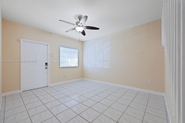 Foto del edificio - 8521 SW 214th Terrace