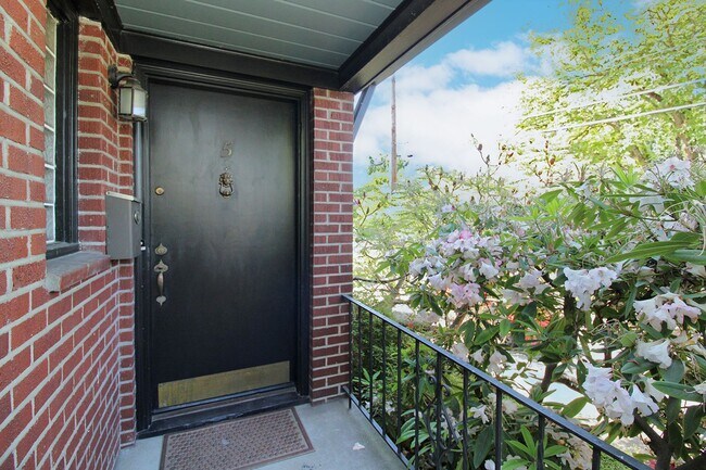 Foto del edificio - 2406 NW Overton St