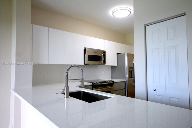 Foto del edificio - 208 SE 29th Ave