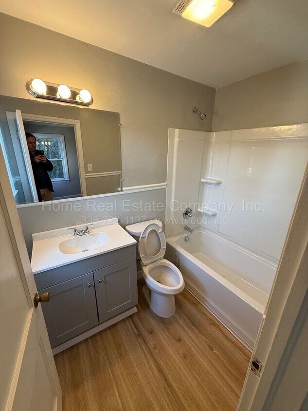 Foto del edificio - 422 Gregory St SW