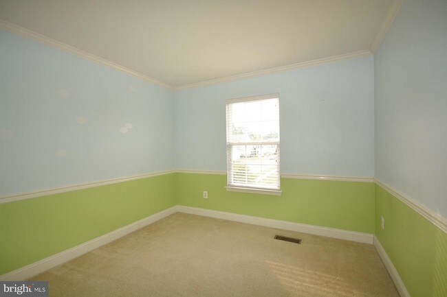 Building Photo - 301 Old Squaw Ct