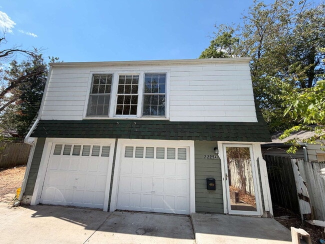 Townhome in Gatewood - Townhome in Gatewood