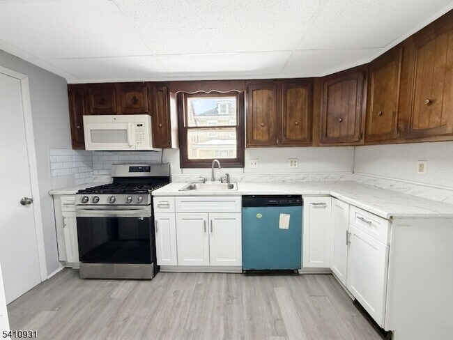 Foto del edificio - 65 Davis St