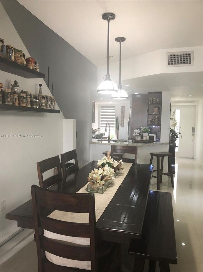 Foto del edificio - 1155 NW 123rd Ct
