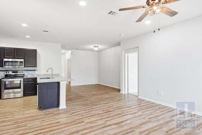 Foto del edificio - 617 Independence Ave