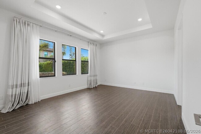 Building Photo - 11760 Bayview Cir
