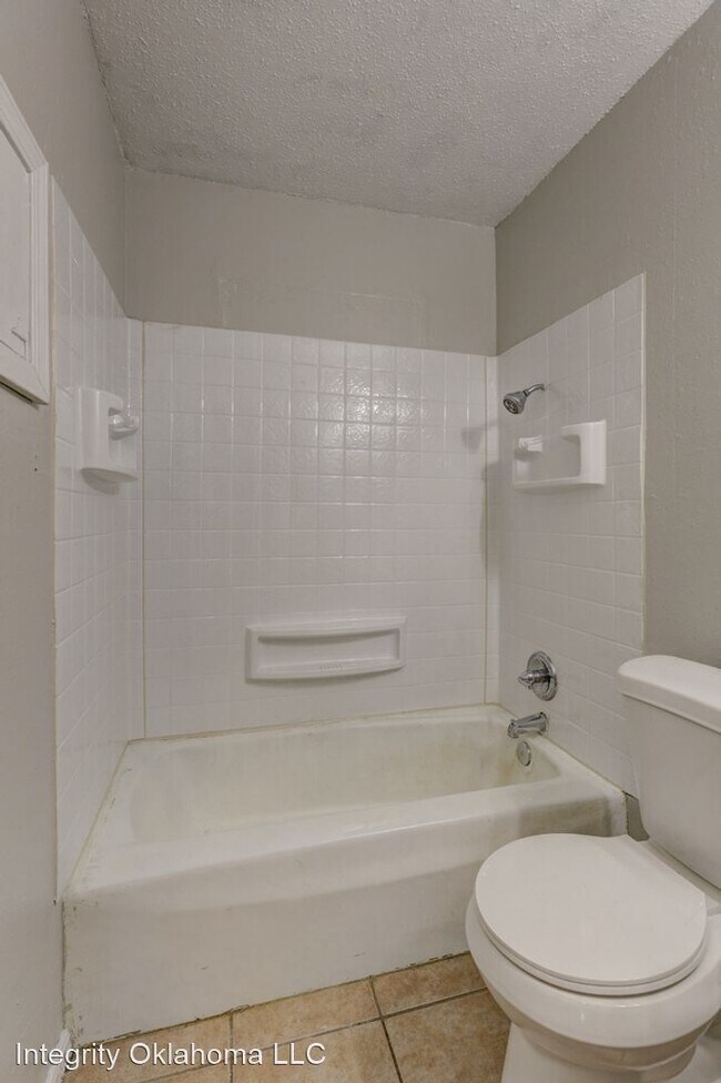 Foto del edificio - 3 br, 1 bath House - 1221 Mcdonald Dr.