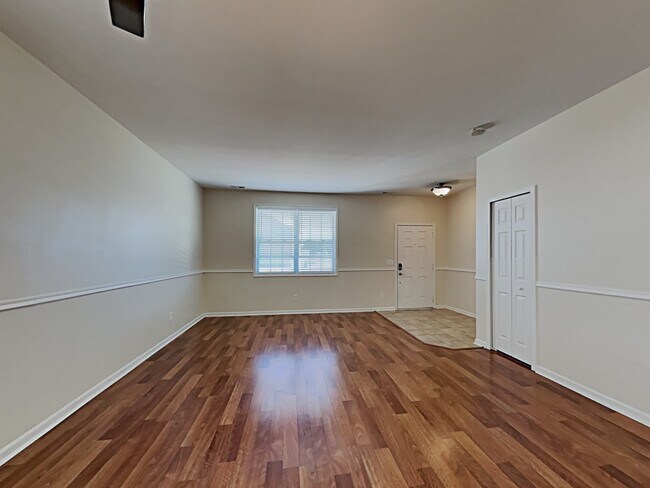 Building Photo - 6005 Blue Stream Ln