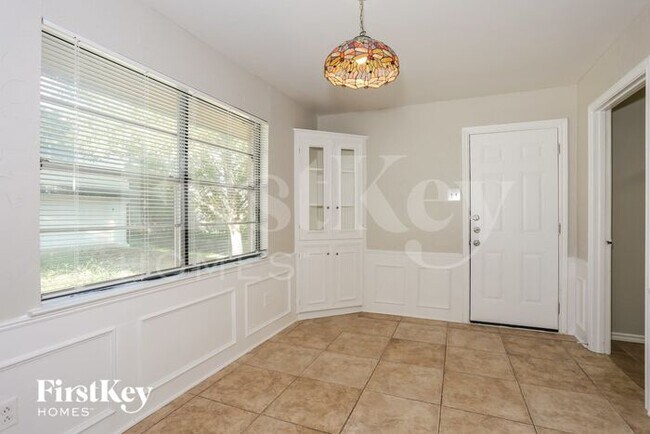 Foto del edificio - 4026 Cedar Creek Dr