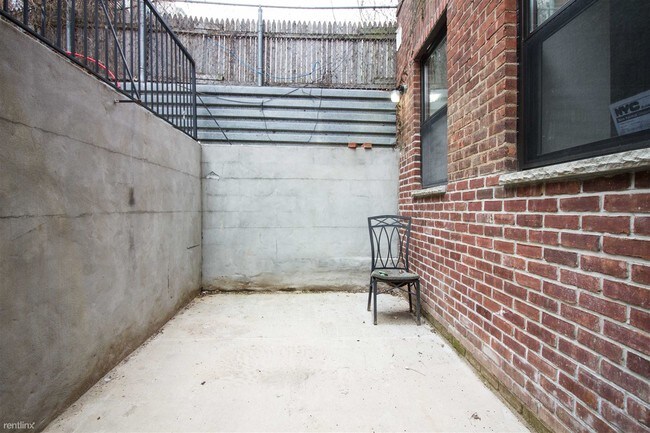 Building Photo - 3 br, 1 bath  - 296 Harman St