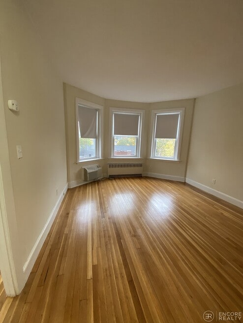 Building Photo - 33 Lancaster Terrace