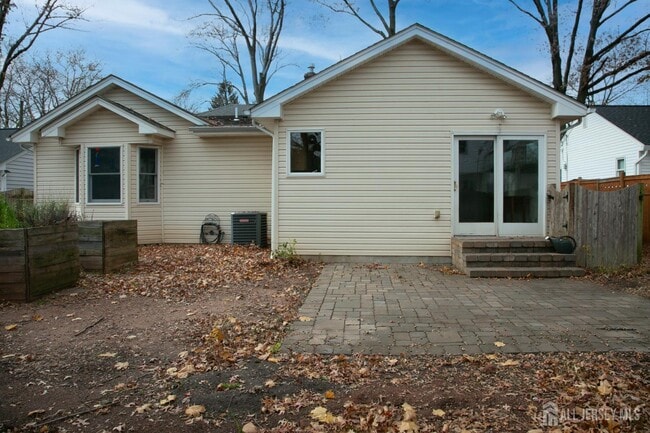 Building Photo - 78 Hazelwood Ave