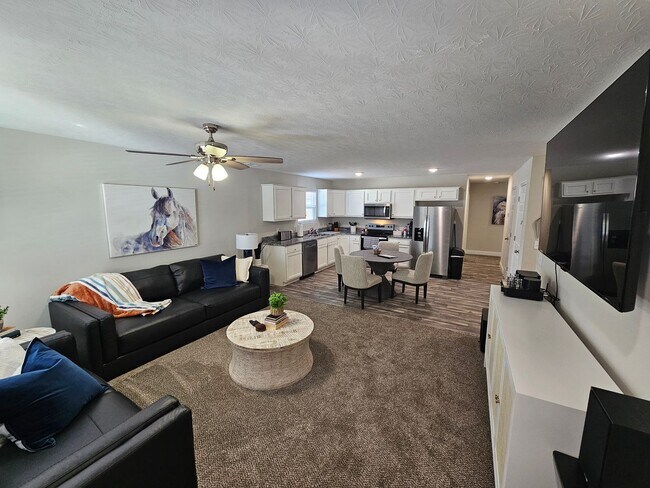 Building Photo - Cute New Construction Wilmington Ranch