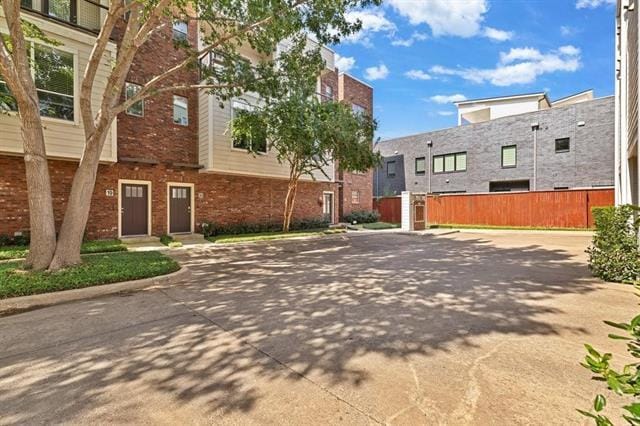 Building Photo - 4315 Holland Ave