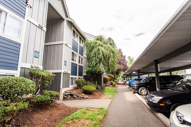 Building Photo - Briarstone