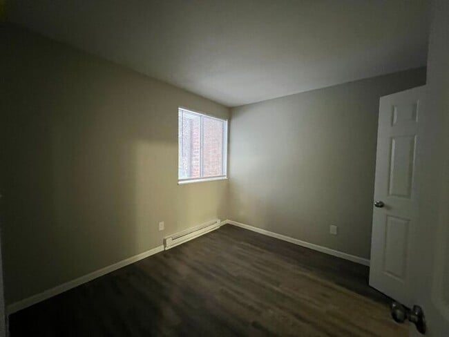 Foto del edificio - 2nd floor 1 bedroom apartment in Niles