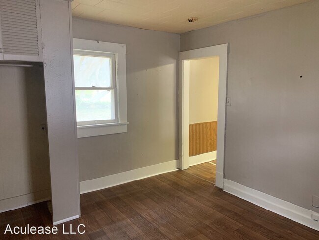 Foto del edificio - 1 br, 1 bath House - 609 W 4th