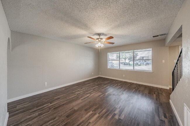Building Photo - 1774 Belshire Ct