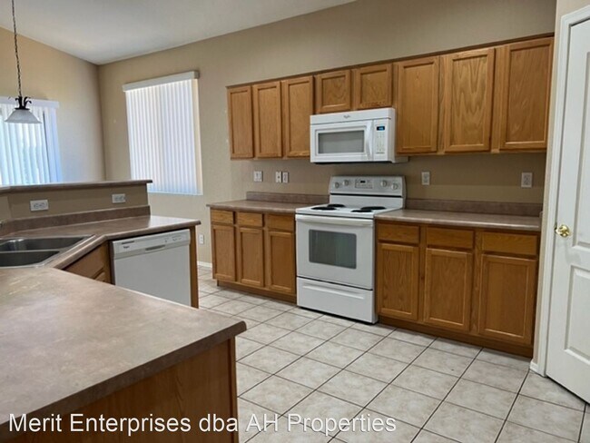 Foto del edificio - 4 br, 2 bath House - 10447 E JAN CIRCLE