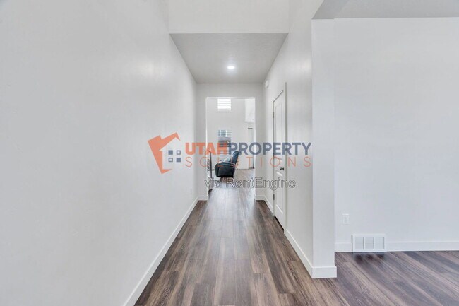 Foto del edificio - 213 W Prickly Pear Dr
