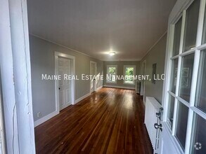 Building Photo - 91 Castine Rd