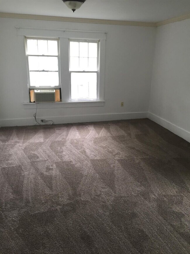 Foto del edificio - Studio Apt. for lease in the Belmont/Hillsboro area!