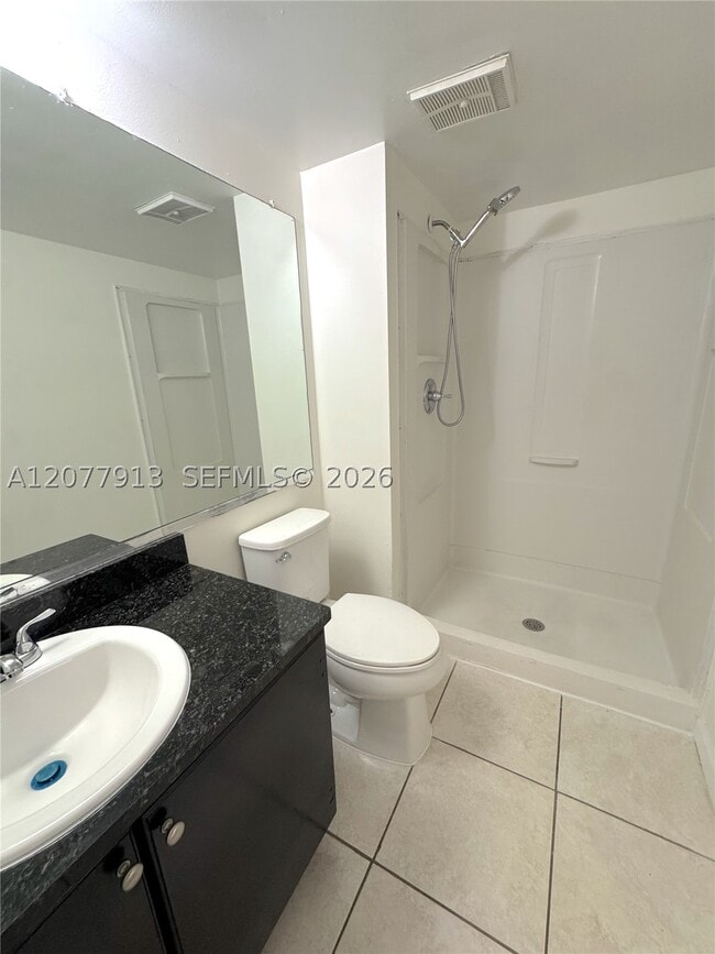 Building Photo - 3252 Coral Lake Dr
