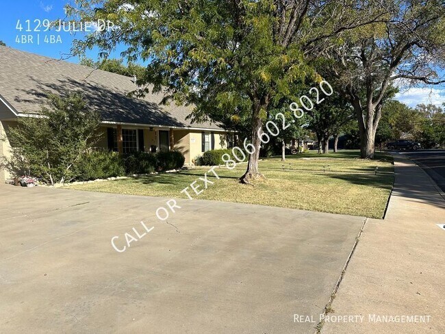 Foto del edificio - Beautiful large home in Paramount with fin...