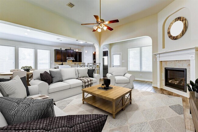 Foto del edificio - 7731 Deep Green Dr