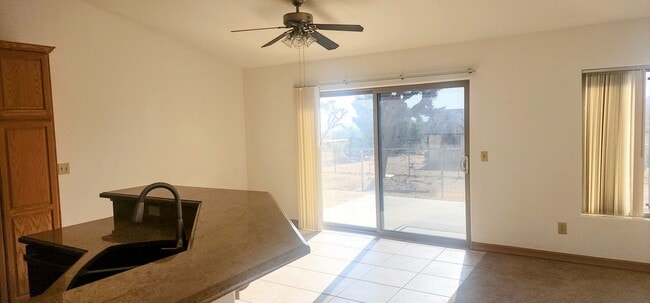 Foto del edificio - 7201 Demesne Rd