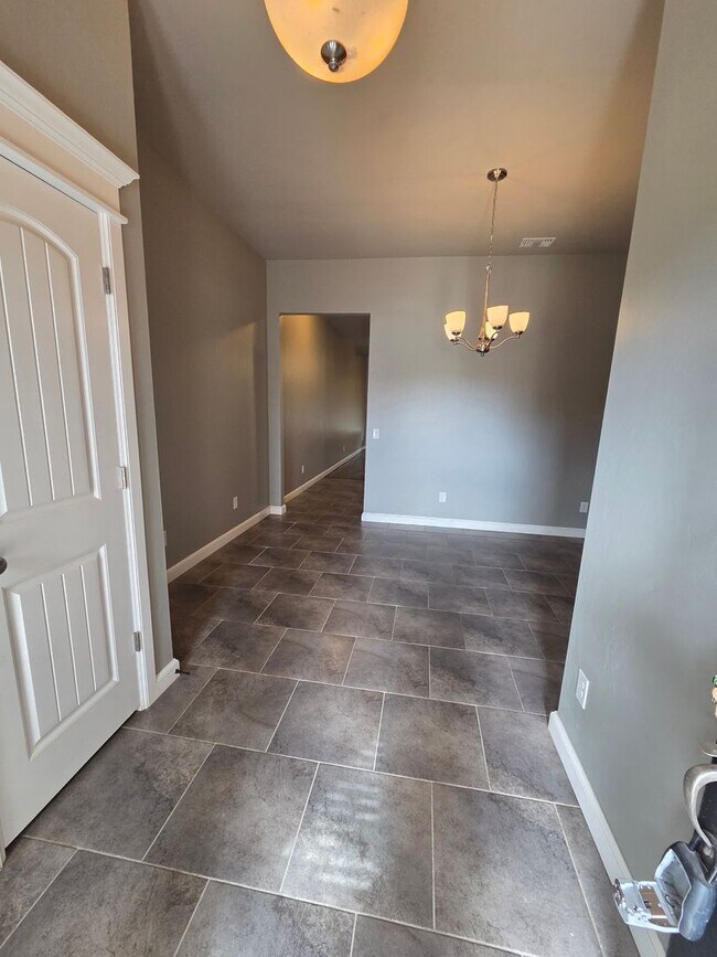 Building Photo - TAKE A LOOK AT YOUR NEW HOME!!!