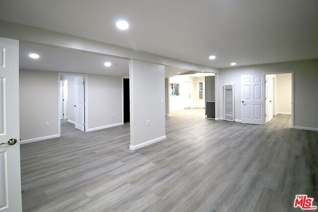 Building Photo - 9729 Tujunga Canyon Boulevard, Los Angeles...